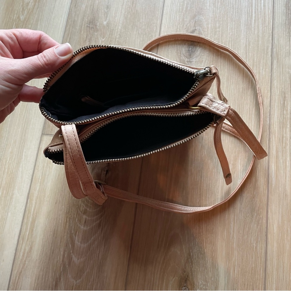 Anthropologie Day & Mood Faye Tan Cream Leather Ruffled Crossbody Purse - Picture 6 of 10